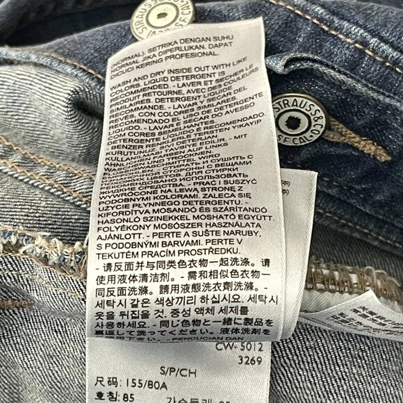 Levi's Denim Jacket Red Studded Embellished Jean Jacket Cropped Fit Small - Picture 9 of 12